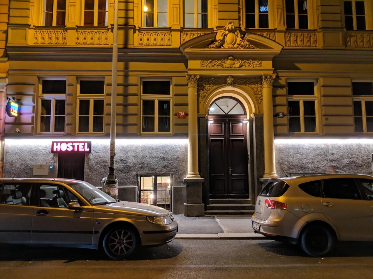 Clown And Bard Hostel Prague Exterior photo